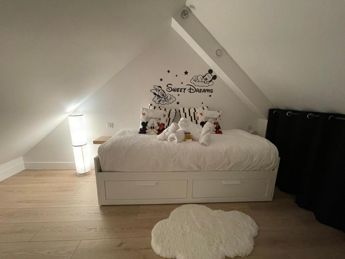 ヴィルジュスト Paris Houseヴィラ エクステリア 写真